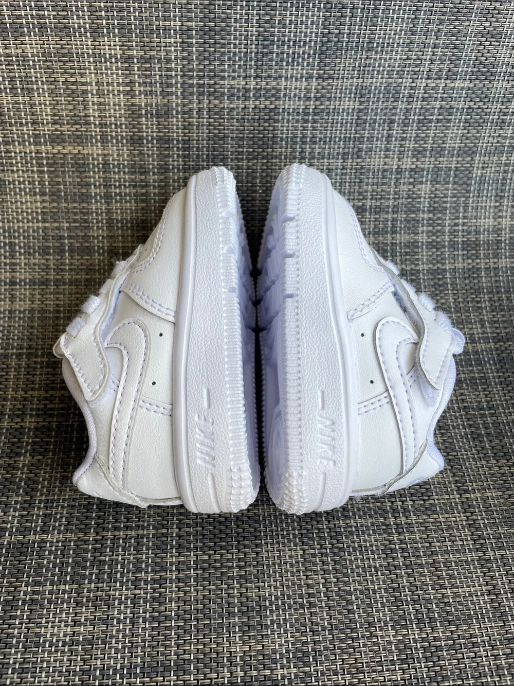 Nike Force 1 Low EasyOn Baby Sneakers All-White Infant Shoes size 2